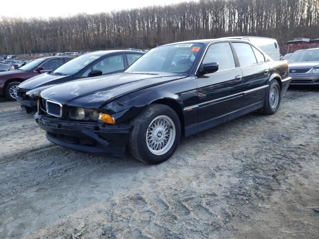 BMW 740i