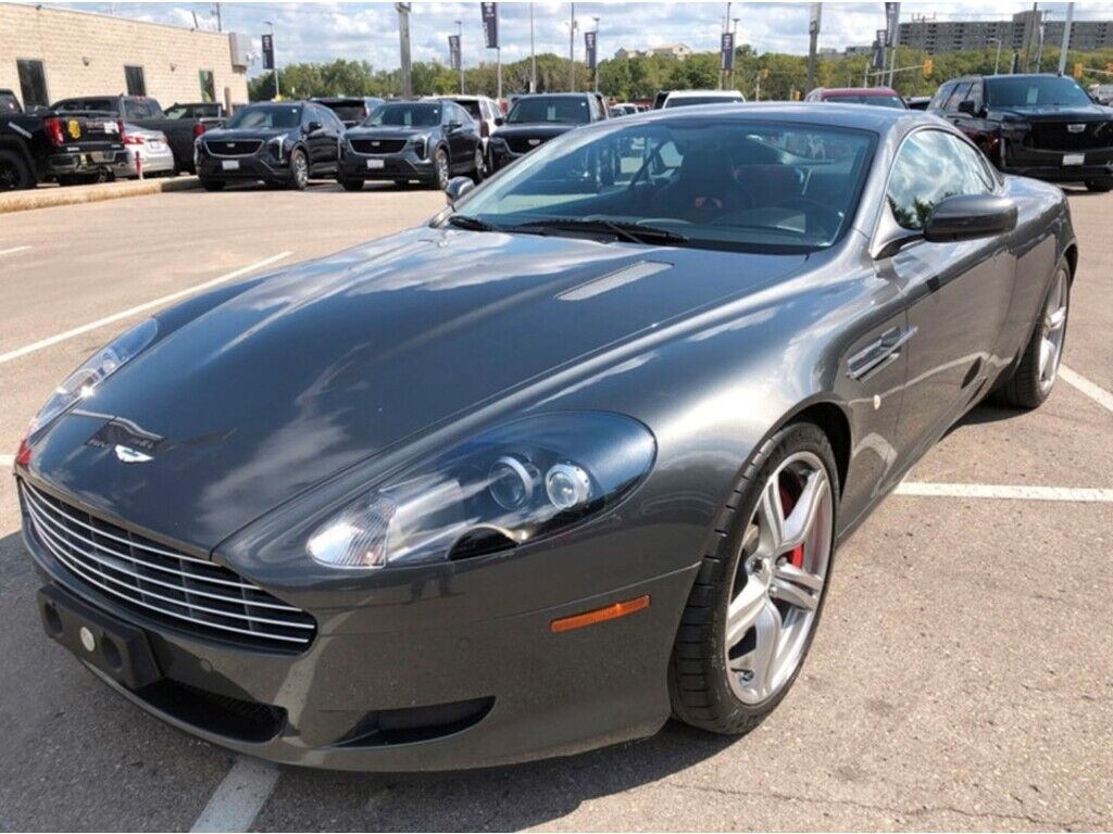 Aston Martin DB9