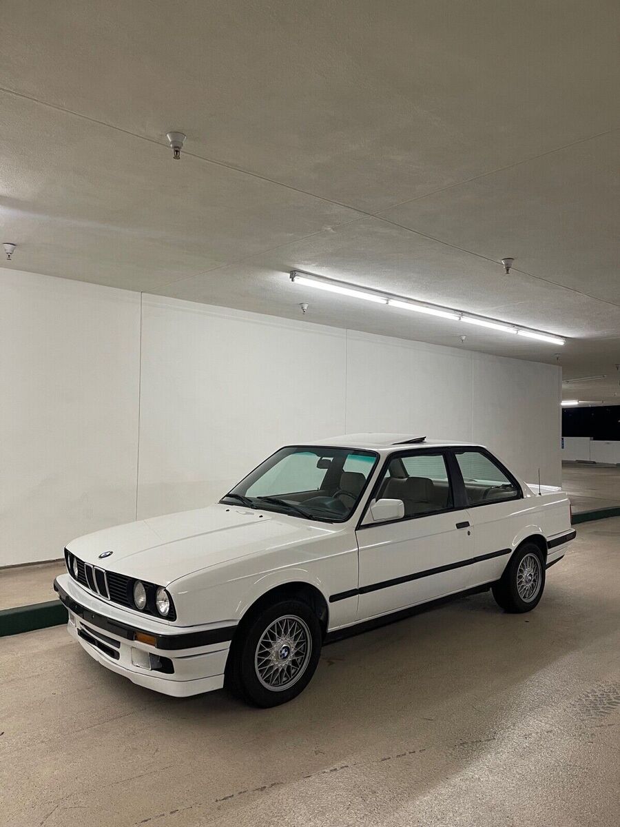 BMW 318iS