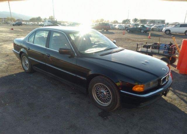 BMW 740i