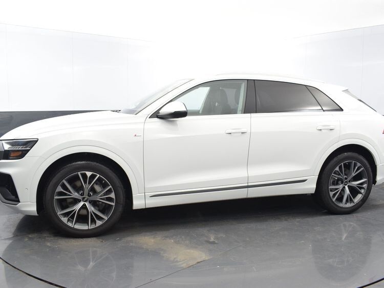 2023 Audi Q8