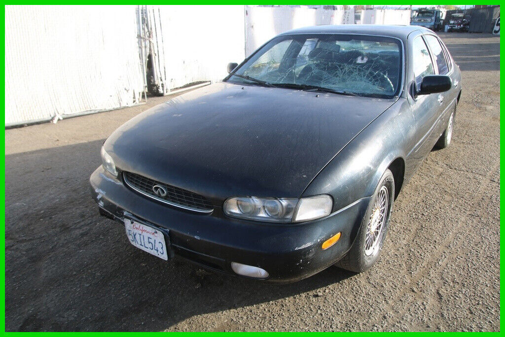 Infiniti J30