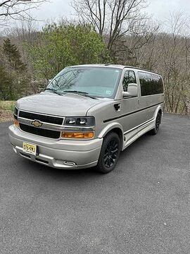 2021 CHEVROLET Express
