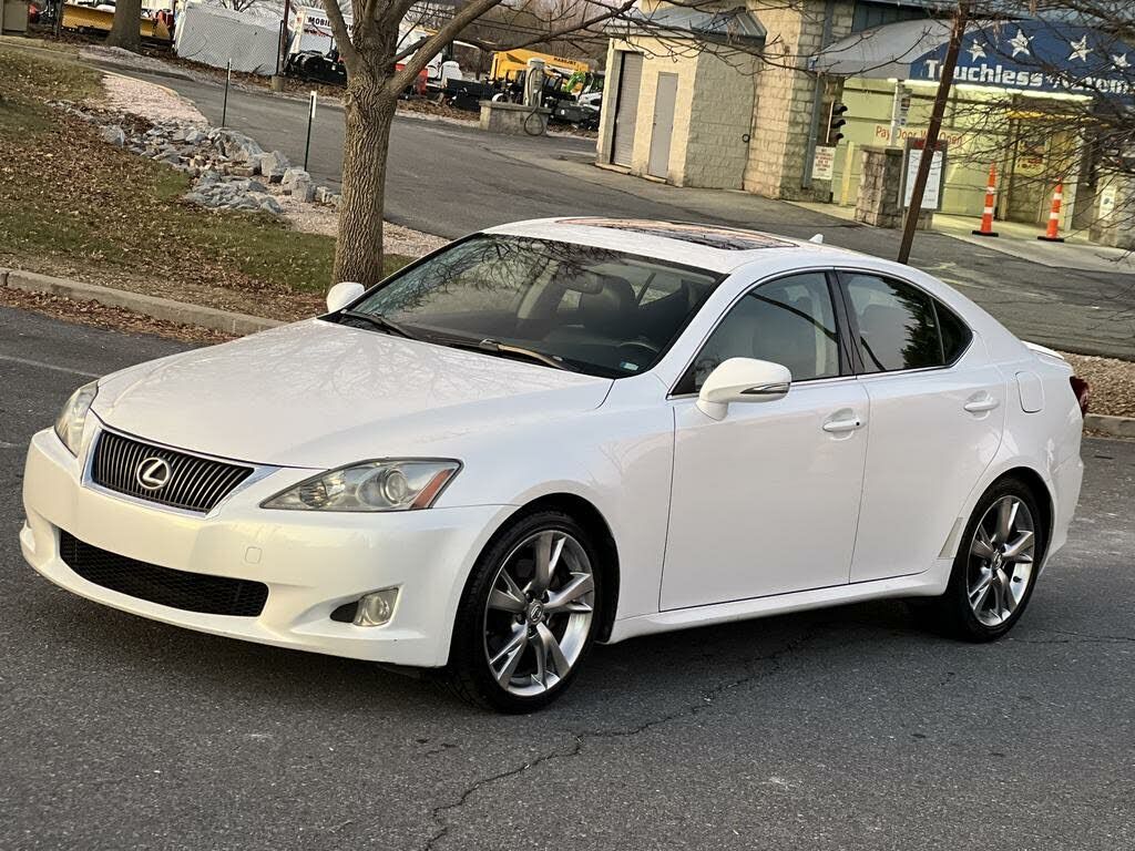 2010 LEXUS IS