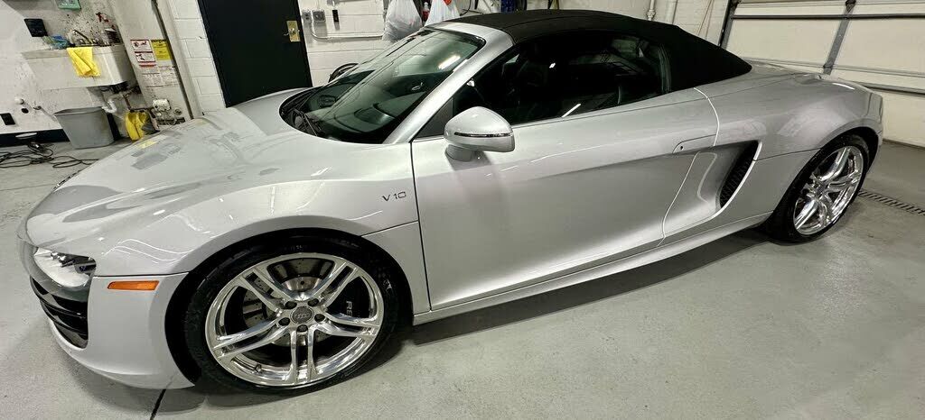 Audi R8