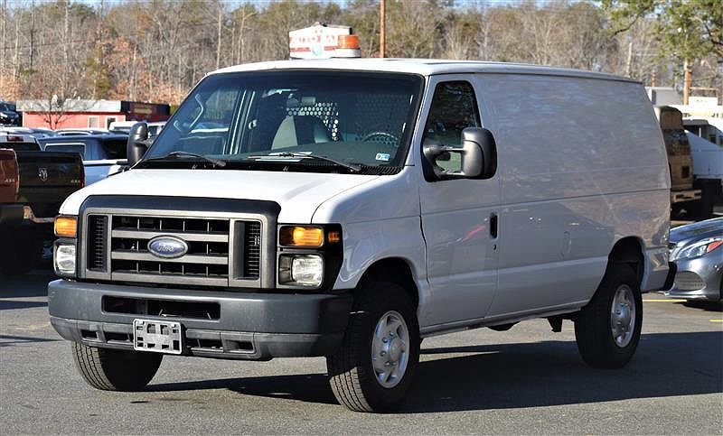 2008 FORD E-250