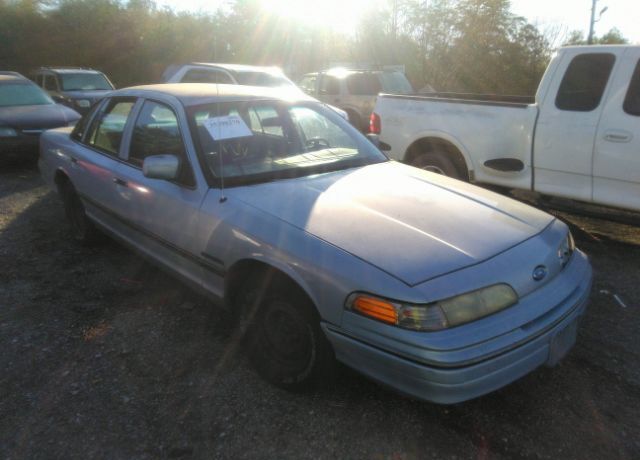 Ford Crown Victoria