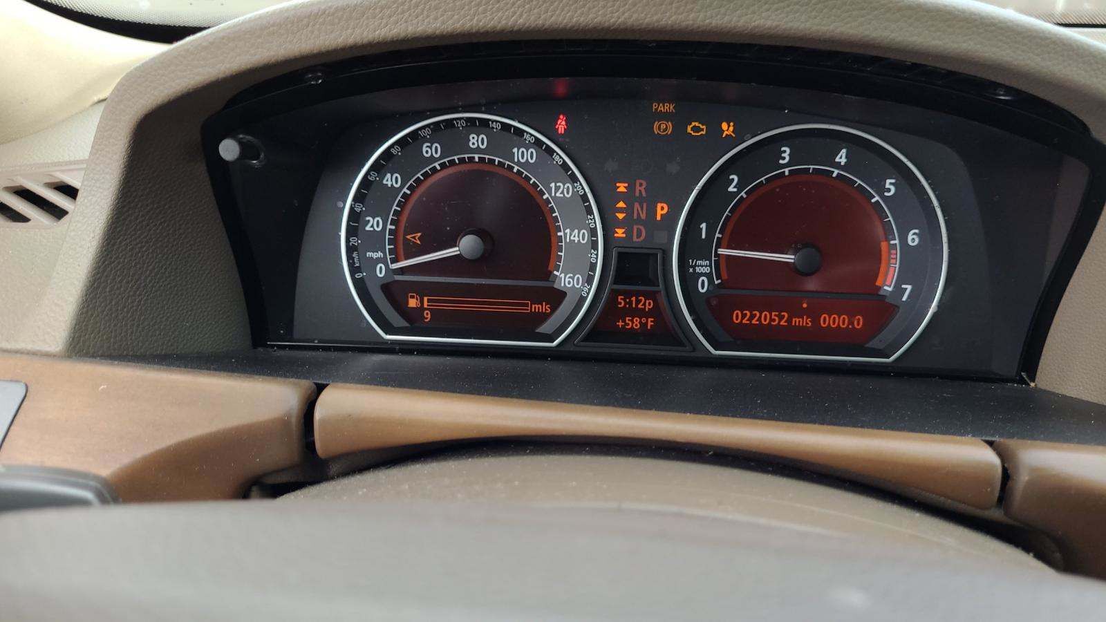 BMW 745i