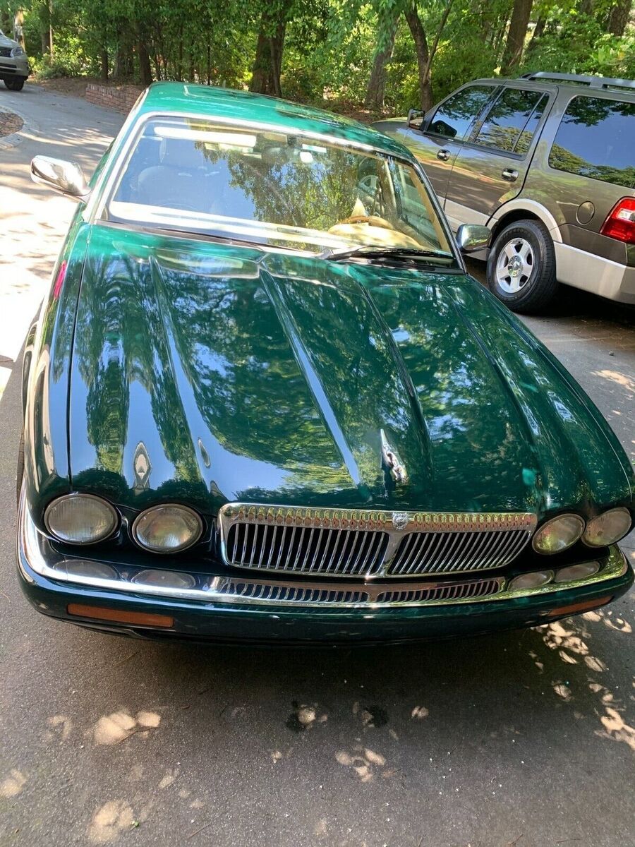Jaguar Vanden Plas