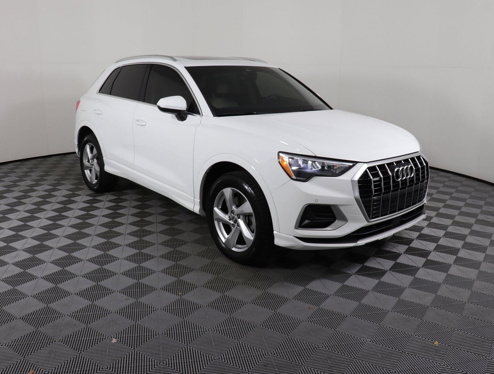 2020 Audi Q3