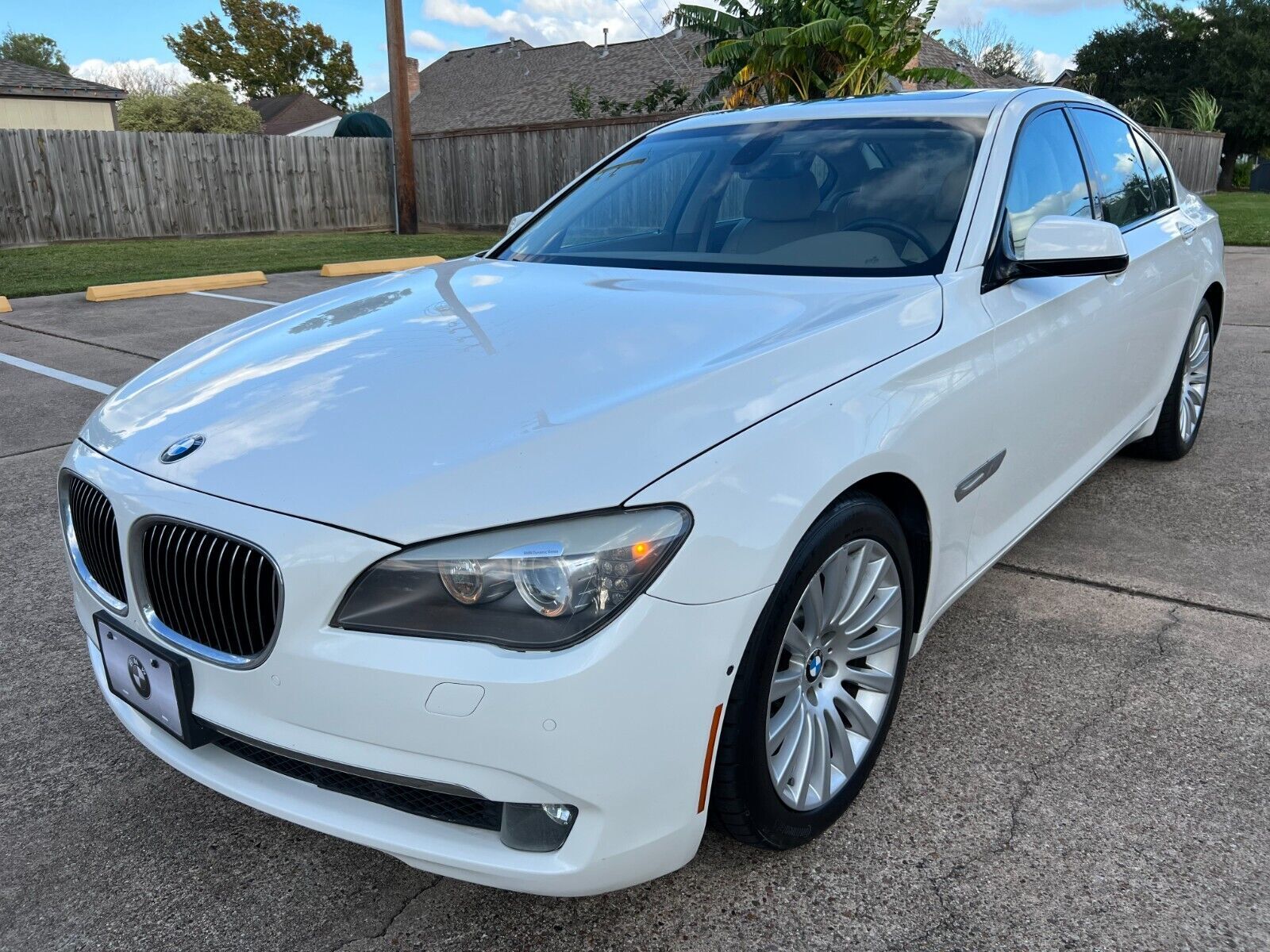 BMW 750i