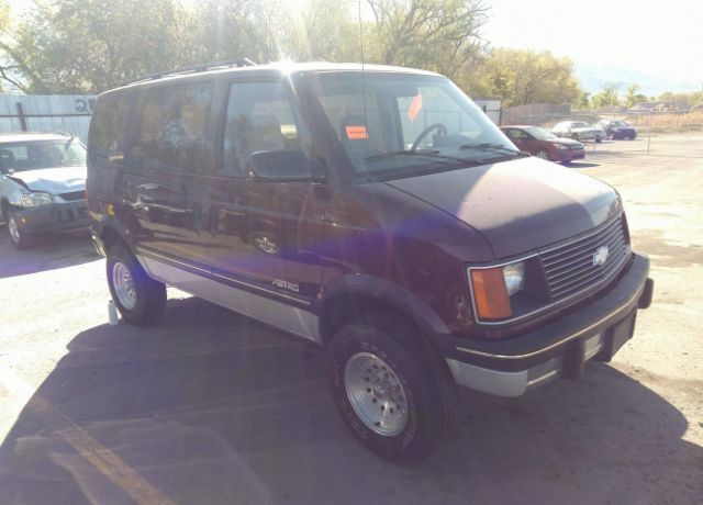 Chevrolet Astro Van