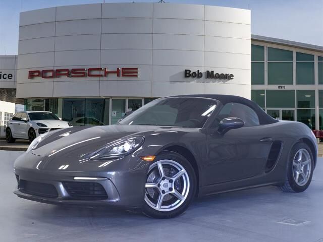 PORSCHE