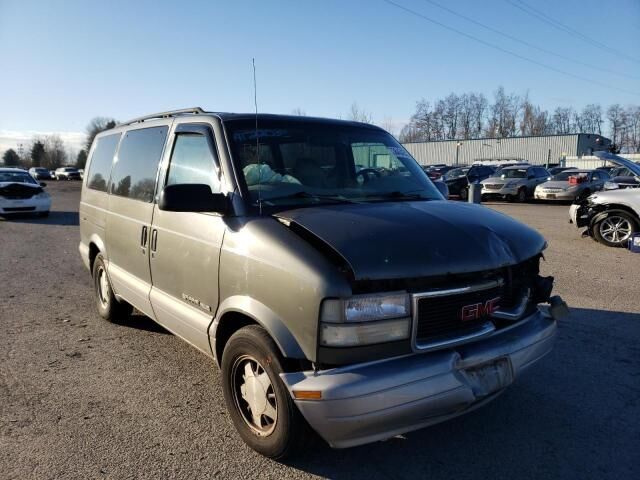 GMC Safari