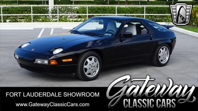 Porsche 928