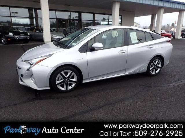 2017 TOYOTA PRIUS