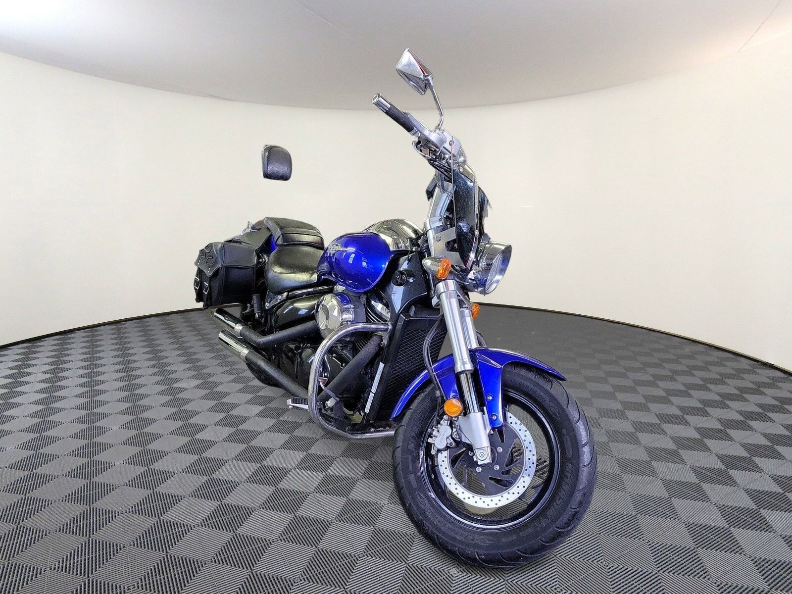 Suzuki VZ800