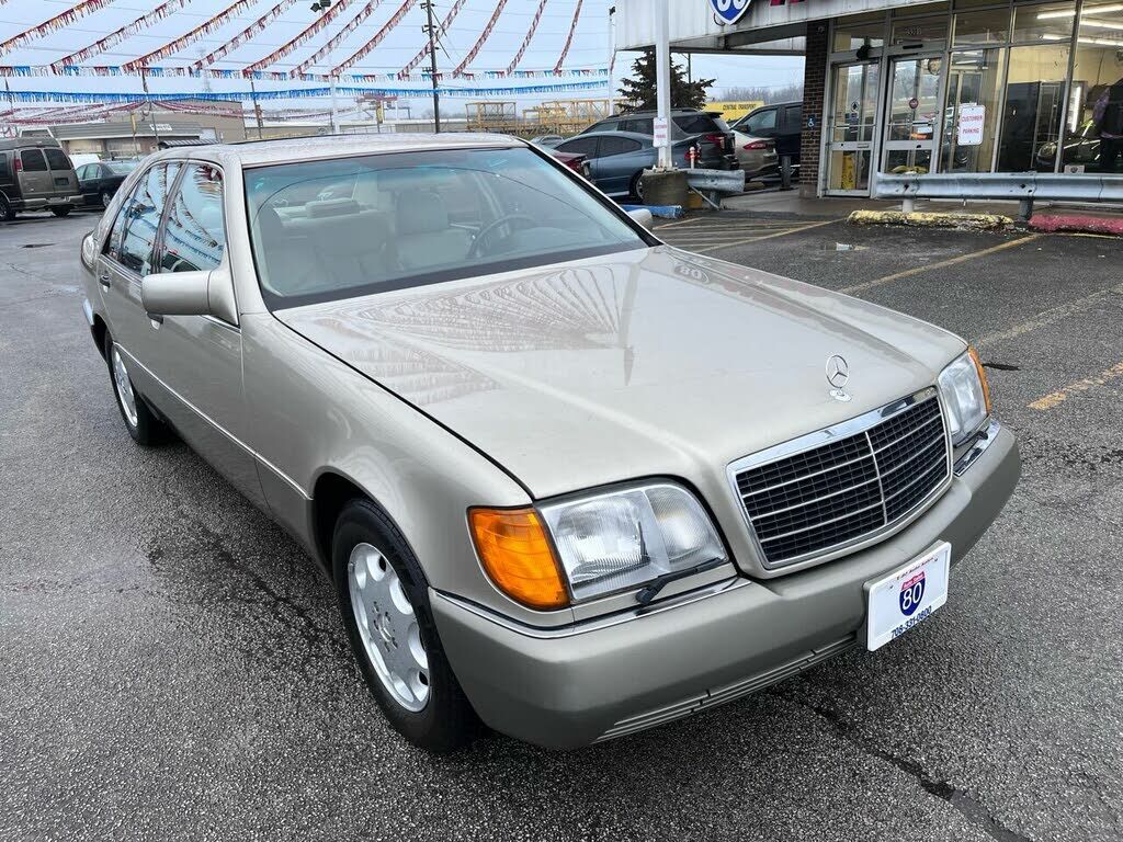Mercedes-Benz 400