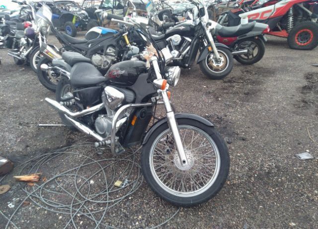 Honda VT600C (SHADOW VLX)