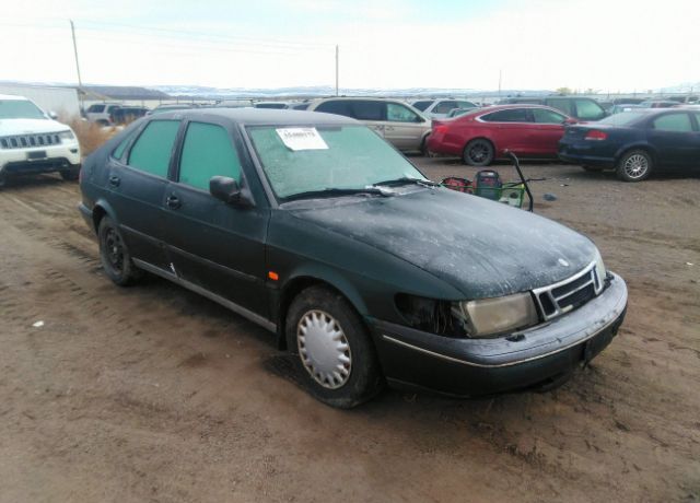 Saab 900