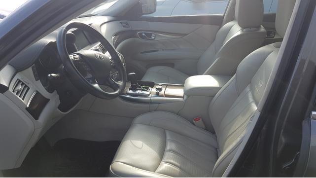 Infiniti M56