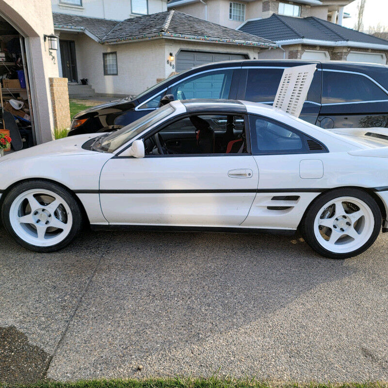 Toyota MR2