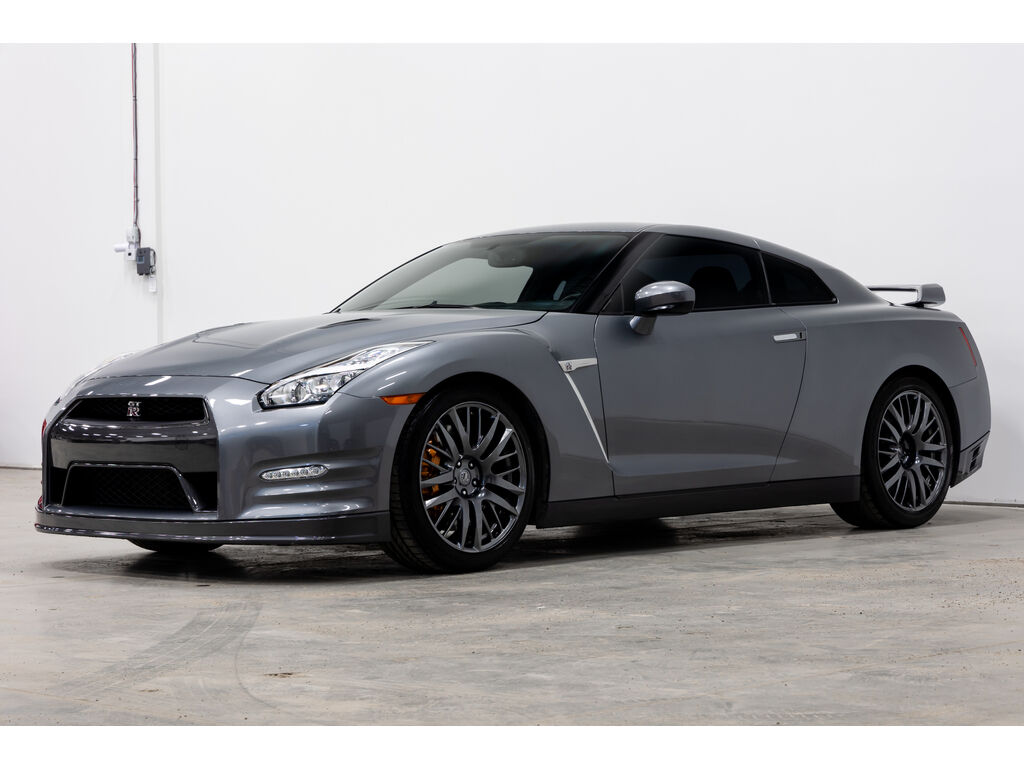 Nissan GT-R