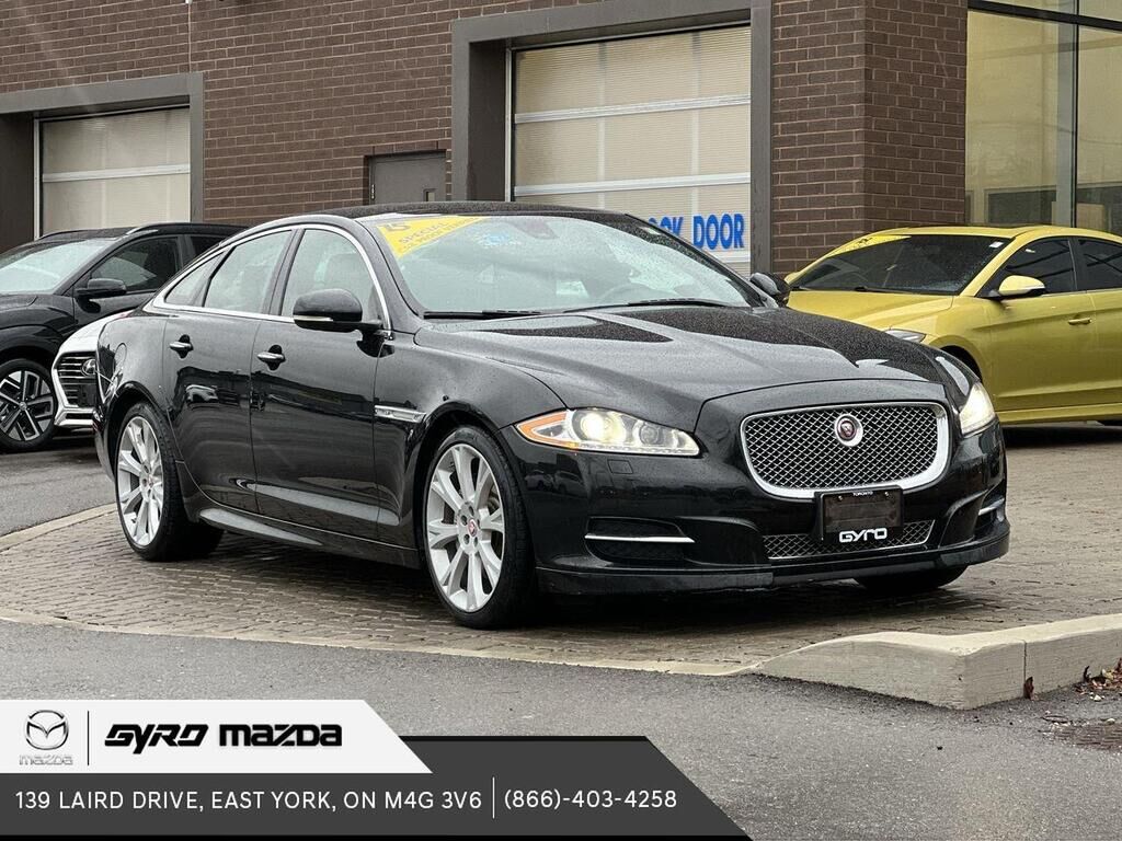 Jaguar XJ