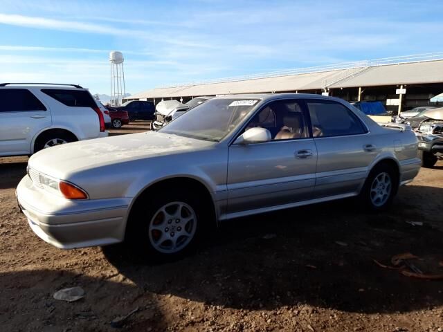 Mitsubishi Diamante