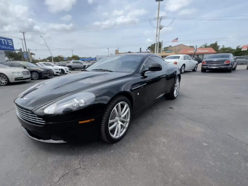 Aston Martin DB9