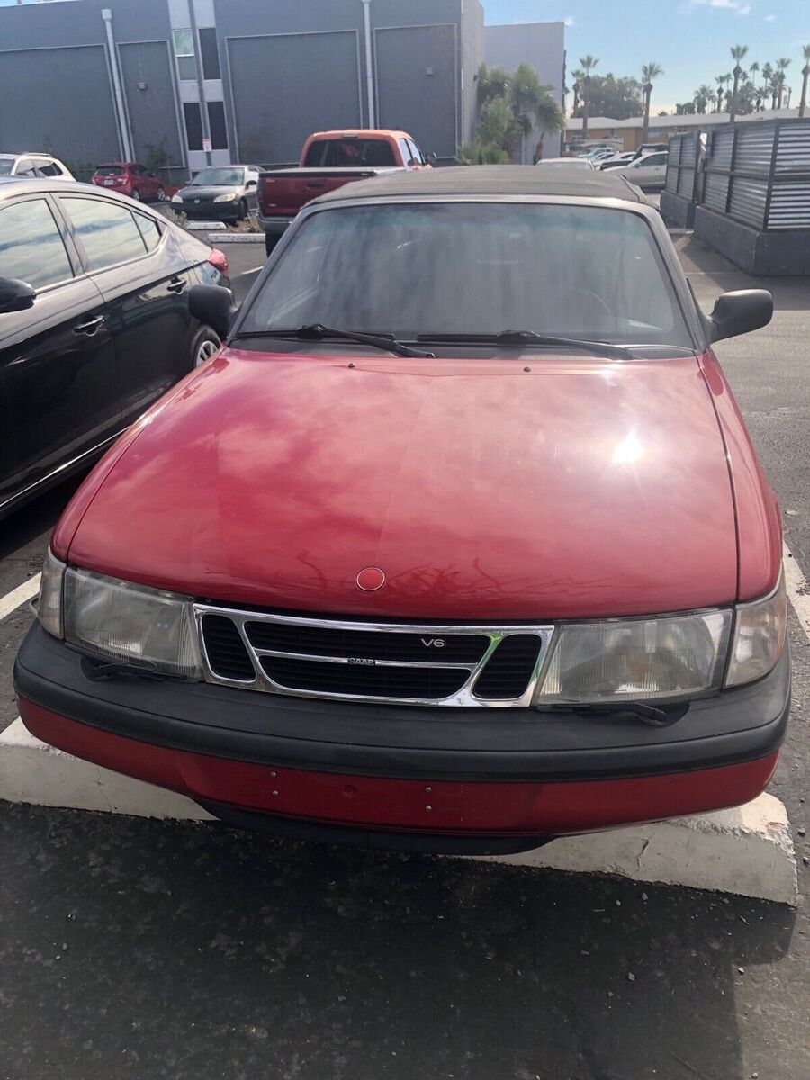 Saab 900