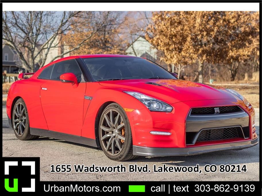 Nissan GT-R