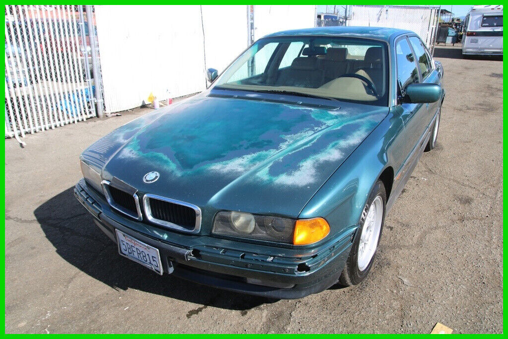 BMW 740i
