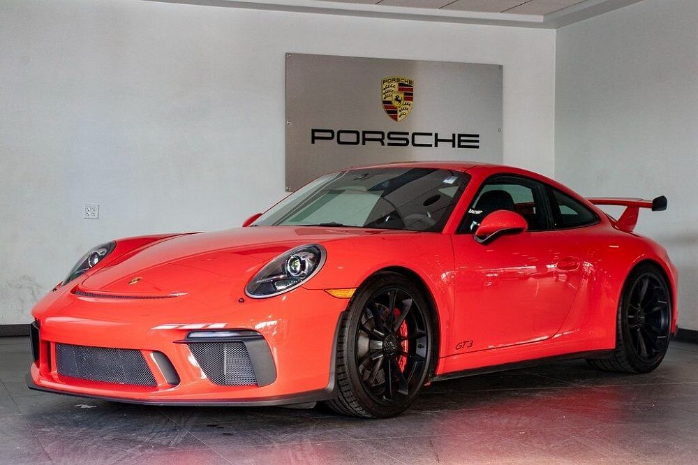PORSCHE