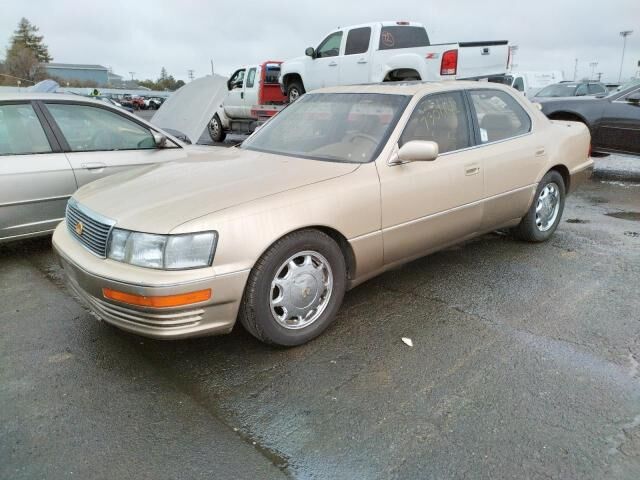 Lexus LS