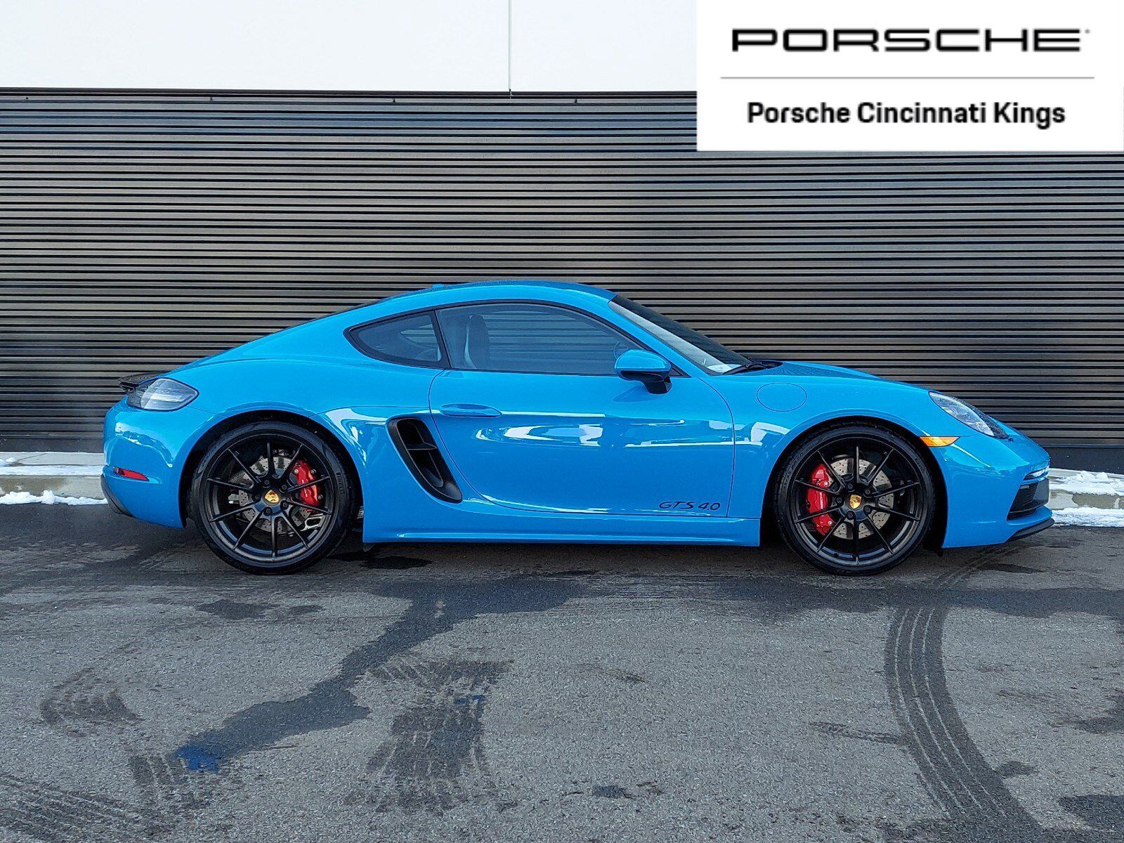 PORSCHE