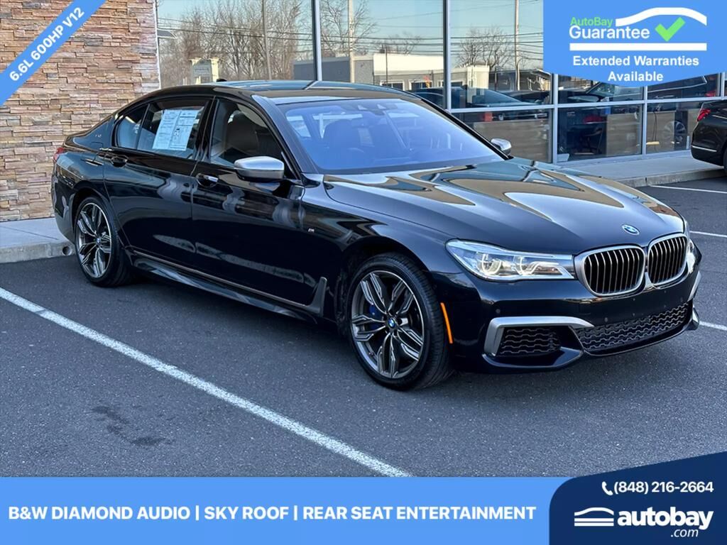 BMW M760i