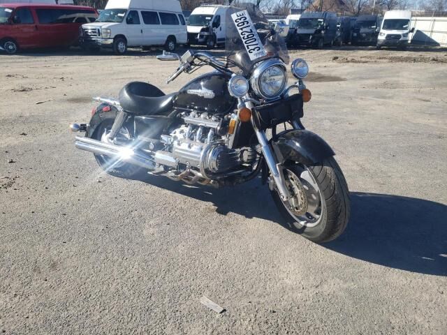 Honda GL1500C (VALKYRIE)