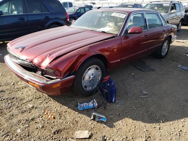 Jaguar XJ6