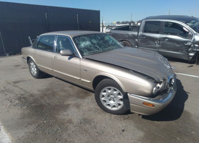 Jaguar XJ