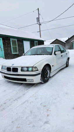 BMW 328i