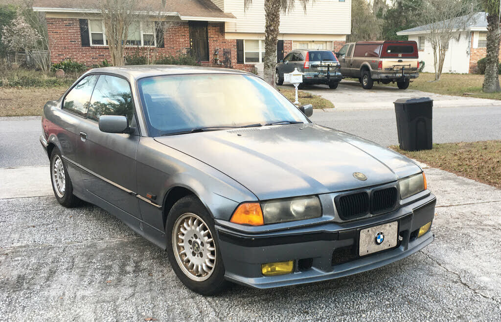 BMW 318iS