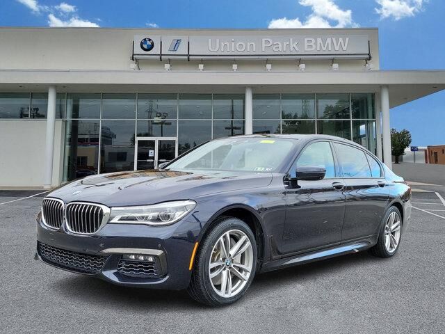 BMW 750i / B7