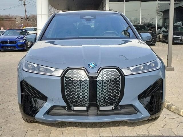 2023 BMW iX