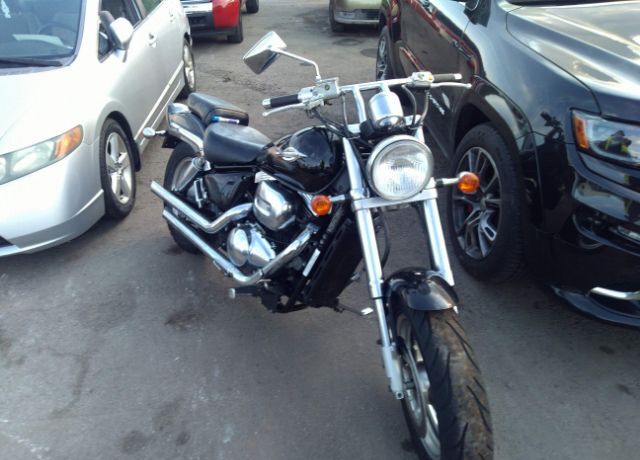Suzuki VZ800K