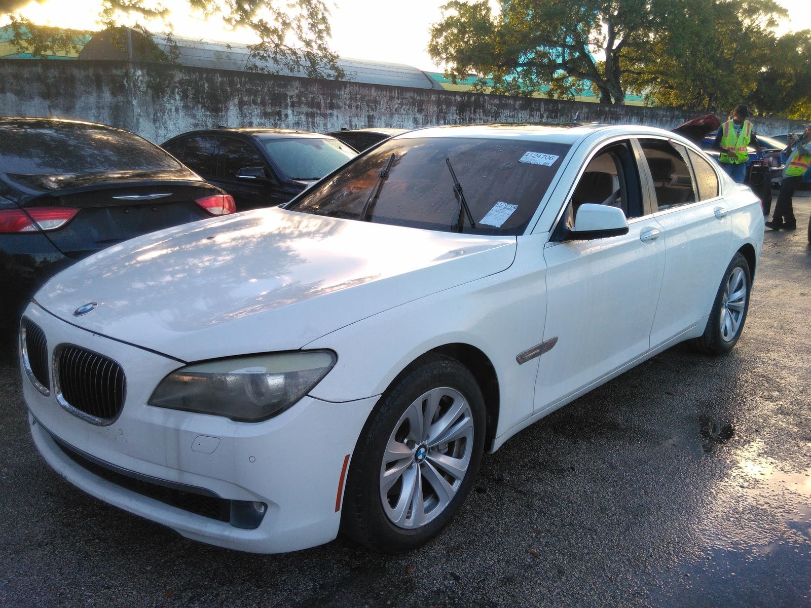 BMW 740i