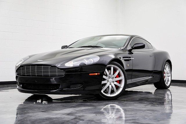 Aston Martin DB9