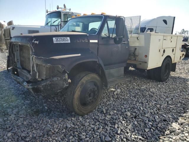 Ford F-800