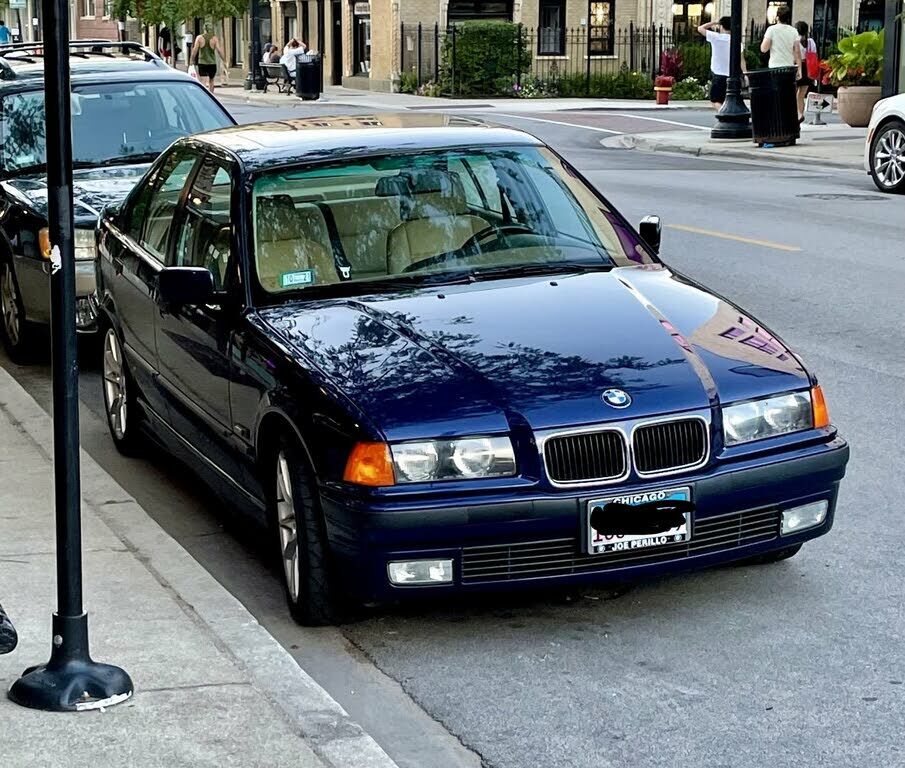 BMW 328i