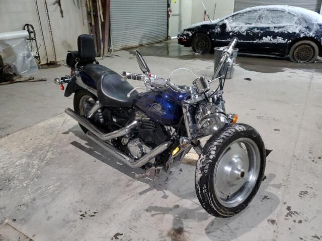 Honda VT1100C2 (SHADOW SABRE)